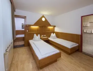 Hotel & Appartementshaus  Toni