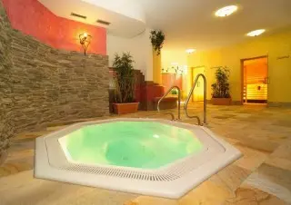Hotel & Appartementshaus  Toni
