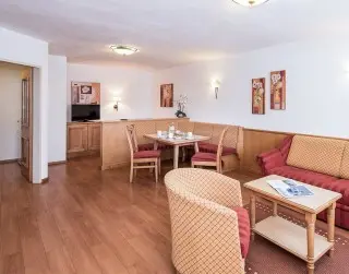 Hotel & Appartementshaus  Toni