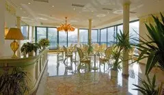 Grand Hotel